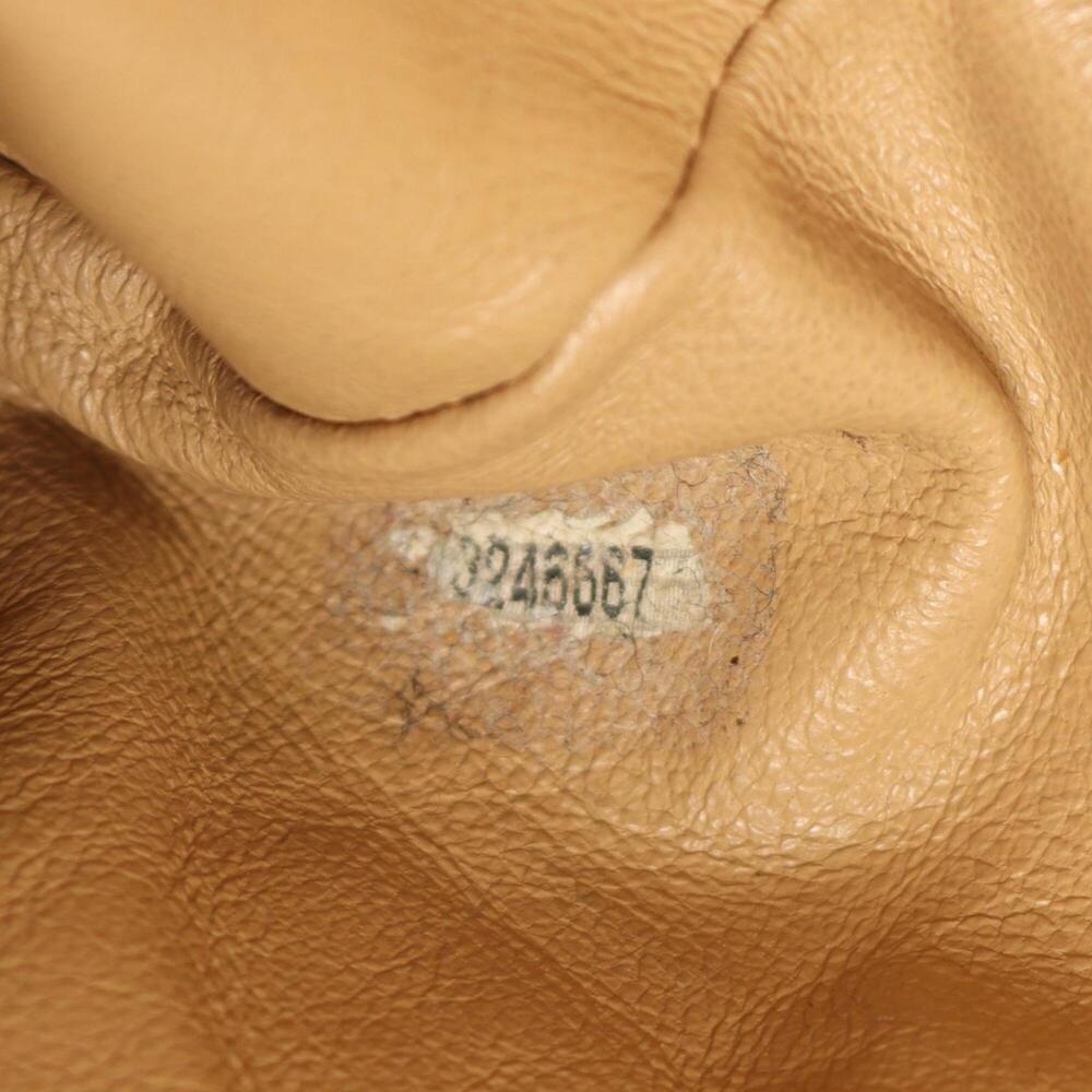 CHANEL Cream Lambskin Leather Logo Tote Bag - Picture 5 of 15